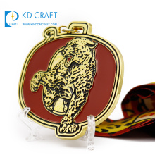 Сделано в китае на заказ металлический цинковый сплав с тиснением 3d позолота животное леопард сувенирная медаль для продажи